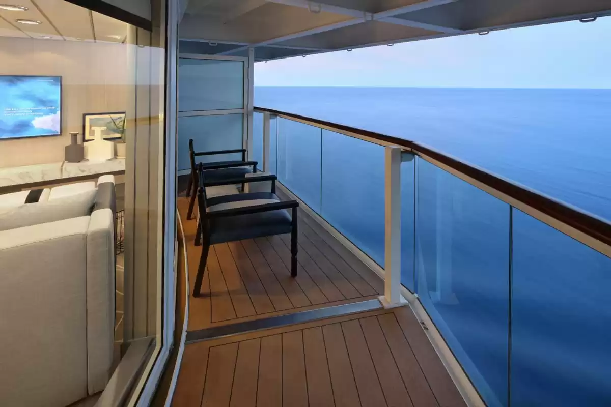 Il Celebrity Infinity :   7