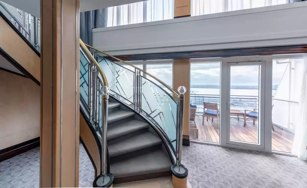 Il Queen Victoria :   11