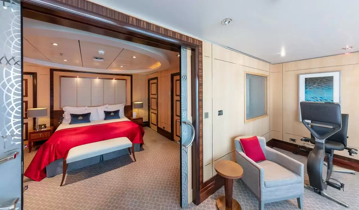 Il Queen Victoria :   48