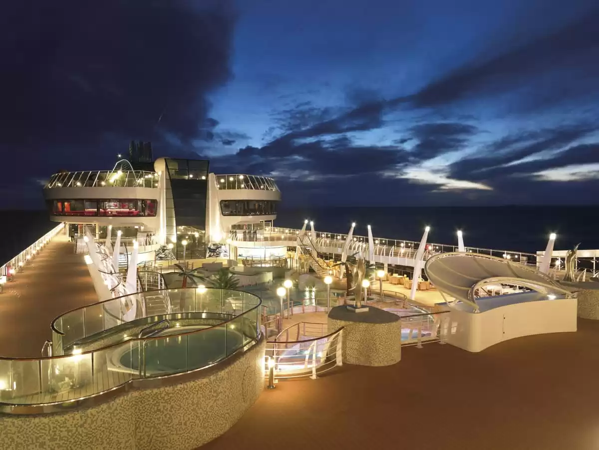 Il MSC Fantasia :  cabine 104