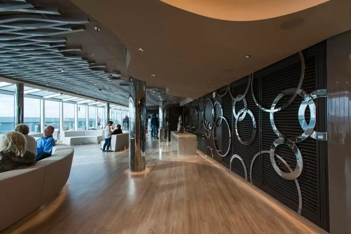 Il  :  cabine 50