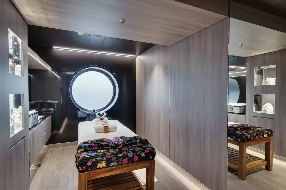Il  :  cabine 5