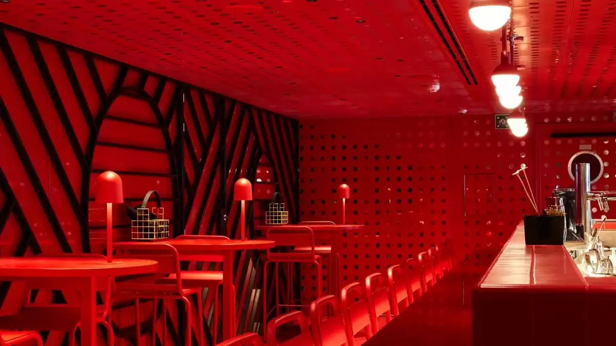 Il  :  cabine 74