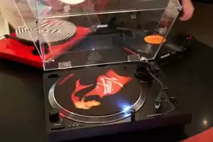 The Manor e The Red Room