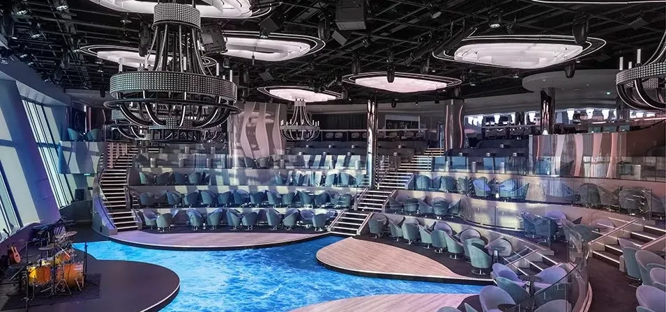 2- PANORAMA LOUNGE <br> VISTA SPETTACOLARE SULL’OCEANO