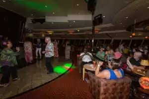 Spectacles au Cosmopolitan Club