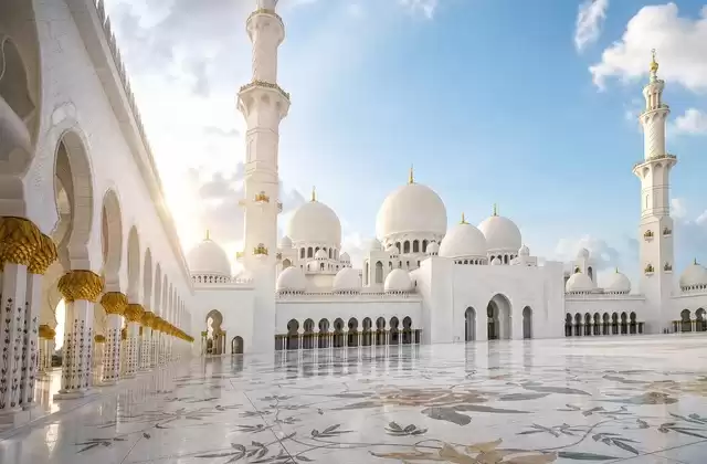 A Abu Dhabi