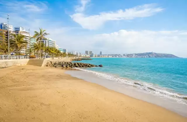 Sulla spiaggia di Murciélago