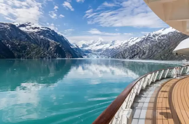 Dal ponte della nave in Alaska