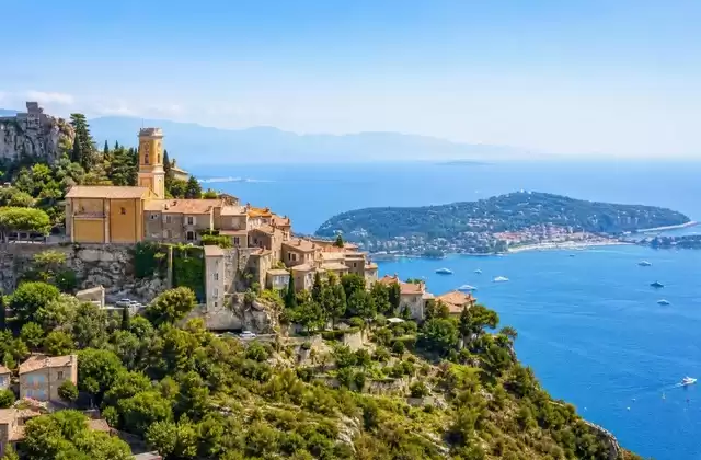 A Cannes o Villefranche