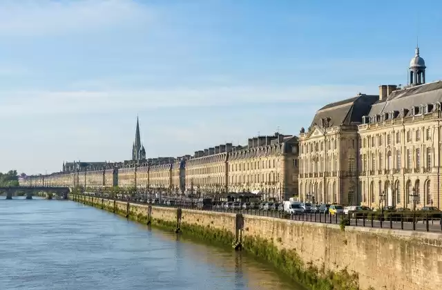 Lungofiume di Bordeaux