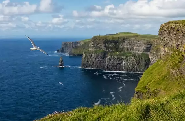 Dai bastioni naturali delle scogliere di Moher