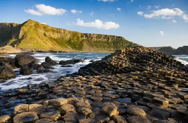Lungo la Causeway Coast