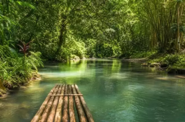 Sul fiume Martha Brae