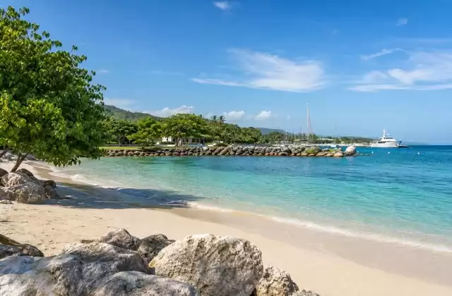 A Ocho Rios Bay Beach