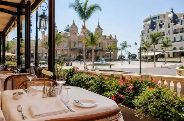 Al Café de Paris