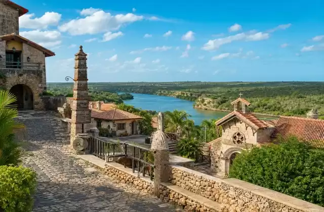 A Altos de Chavón