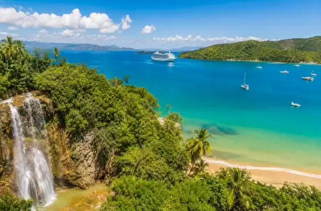 Nella baia di Samaná