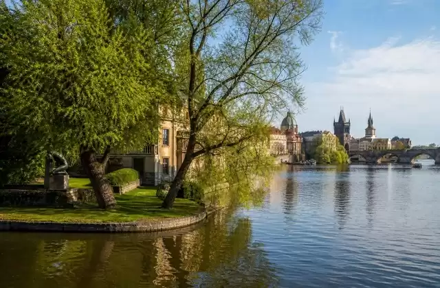 Isola di Kampa