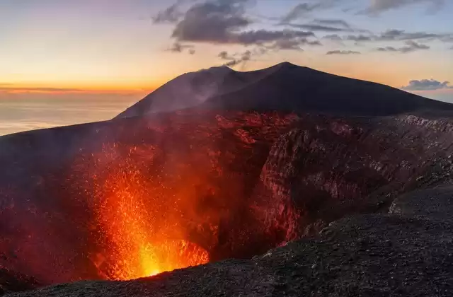 Al vulcano Yasur