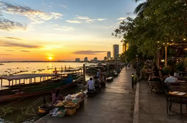 Le banchine del Tonlé Sap