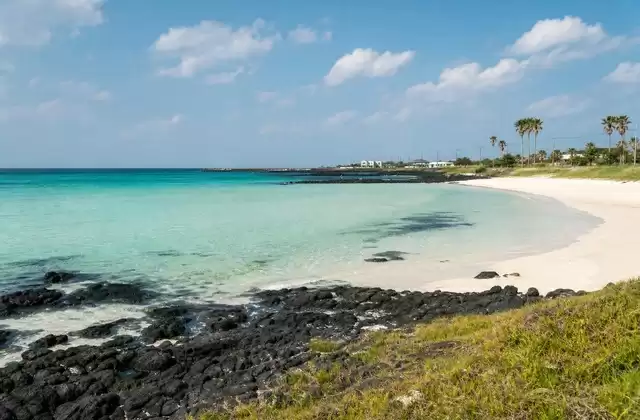 Hamdeok Beach