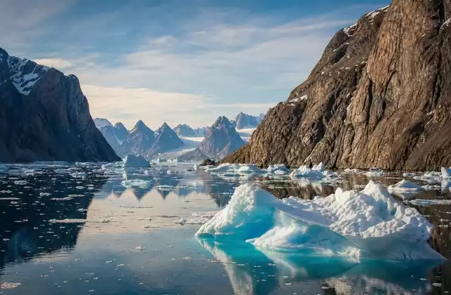 Navigare nello Scoresby Sund