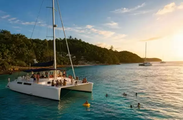 Catamarano sulla costa