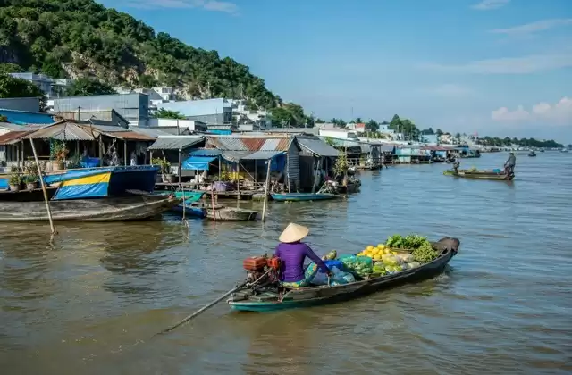 Chau Doc e la vita lungo il fiume