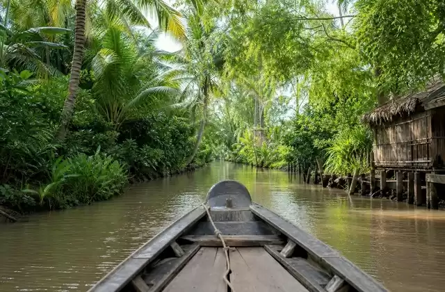 La navigazione nel delta del Mekong