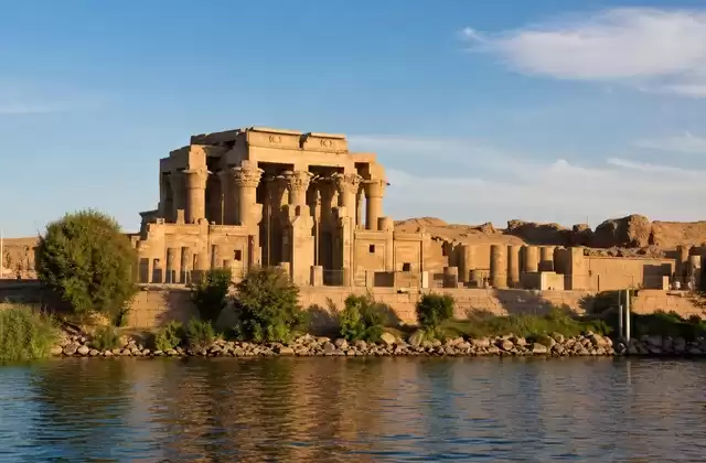 Kom Ombo, il doppio tempio lungo il fiume