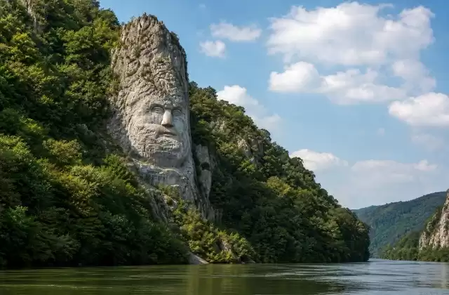 Statua di Decebalo