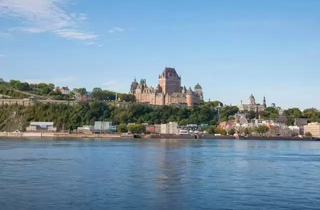 Arrivare a Québec via fiume
