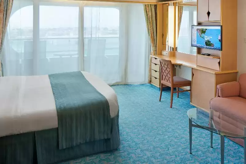 Cabina spaziosa con vista sul mare e balcone