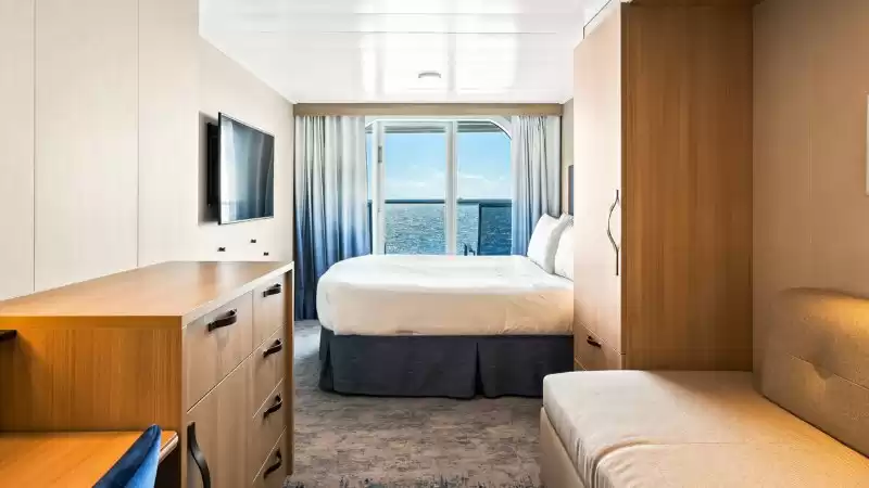 Cabina con vista sul mare e ampio balcone