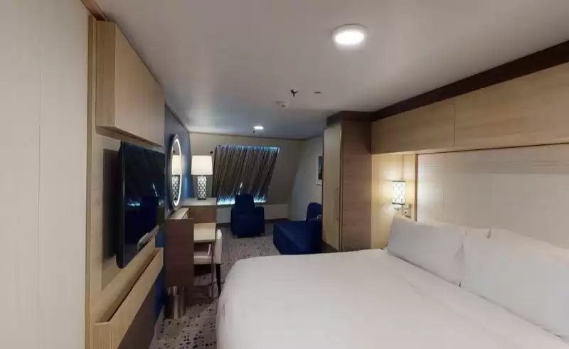 Cabina spaziosa con vista mare
