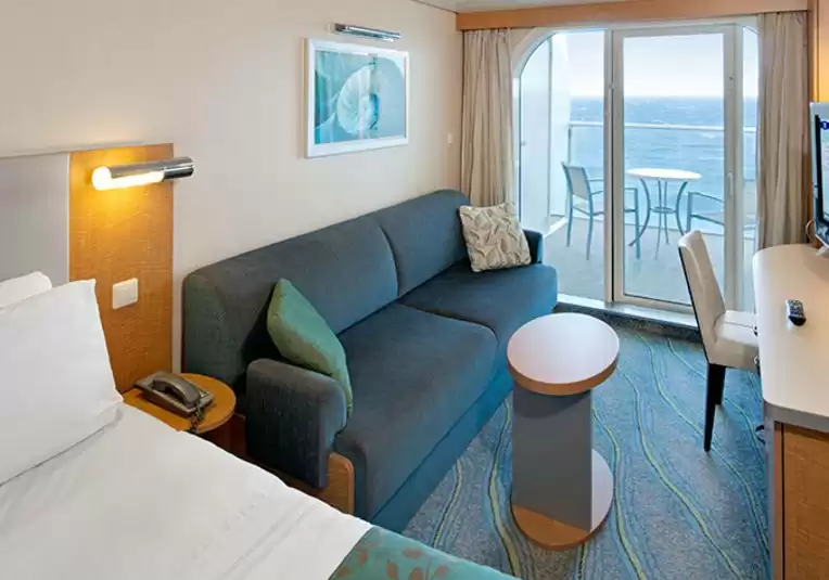 Cabina con vista sul mare e ampio balcone